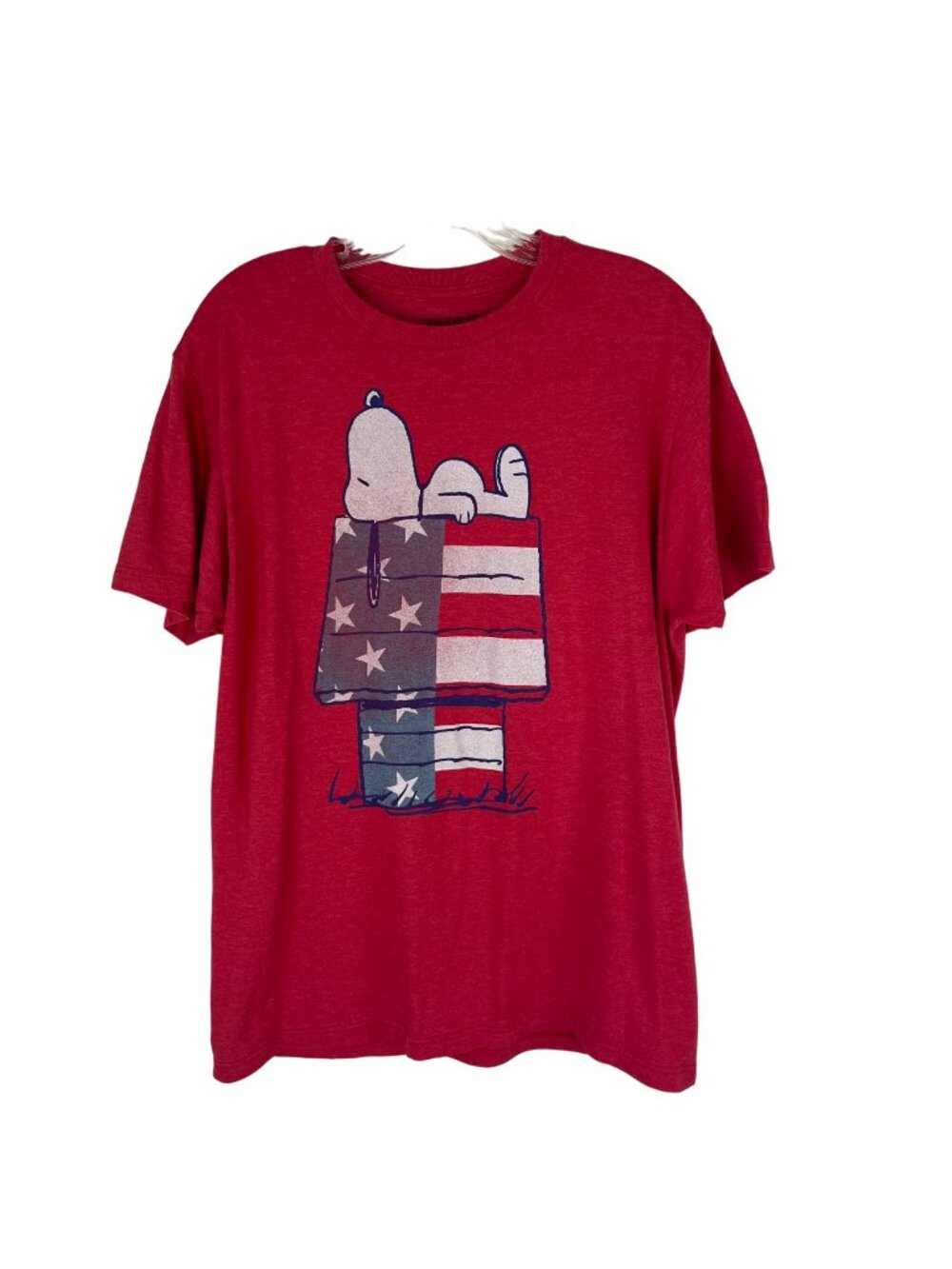 Peanuts‎ Tshirt Snoopy Sleeping On Flag Doghouse Medium Red Patriotic